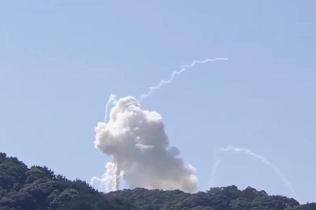 日火箭发射5秒爆炸,日本火箭发射失败,6秒后爆炸,太可惜了